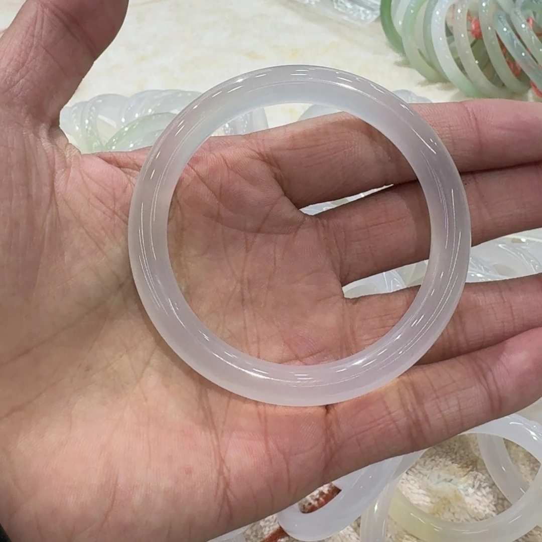 玛瑙/玉髓手镯未镶嵌妞*05