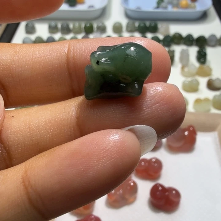 未镶嵌和田玉珠宝半成品