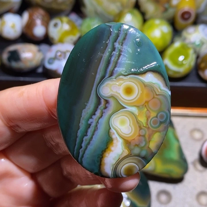 未镶嵌玛瑙/玉髓珠宝半成品44