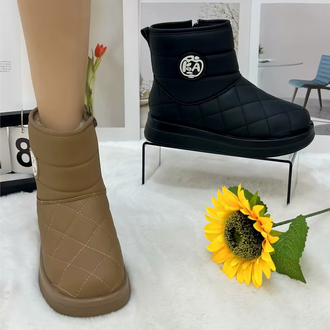 R001女款冬季时尚百搭防寒加绒加厚舒适防滑高帮雪地靴