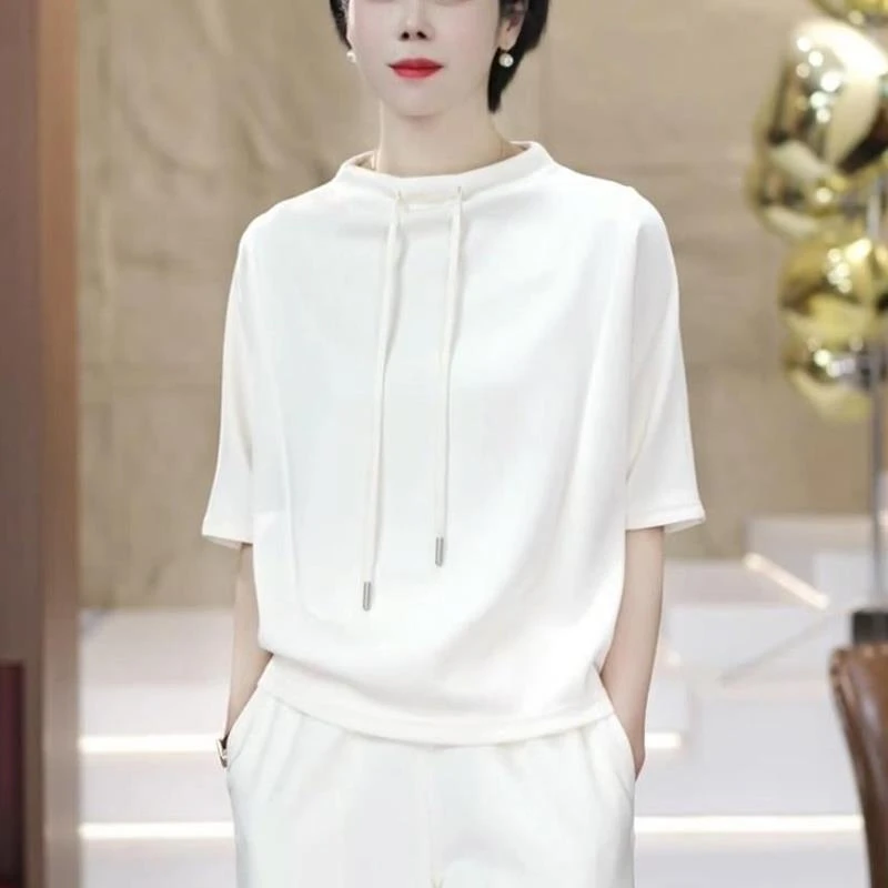 今年流行的爆款卫衣女款2025新款夏季半高领宽松显瘦白色短袖t恤