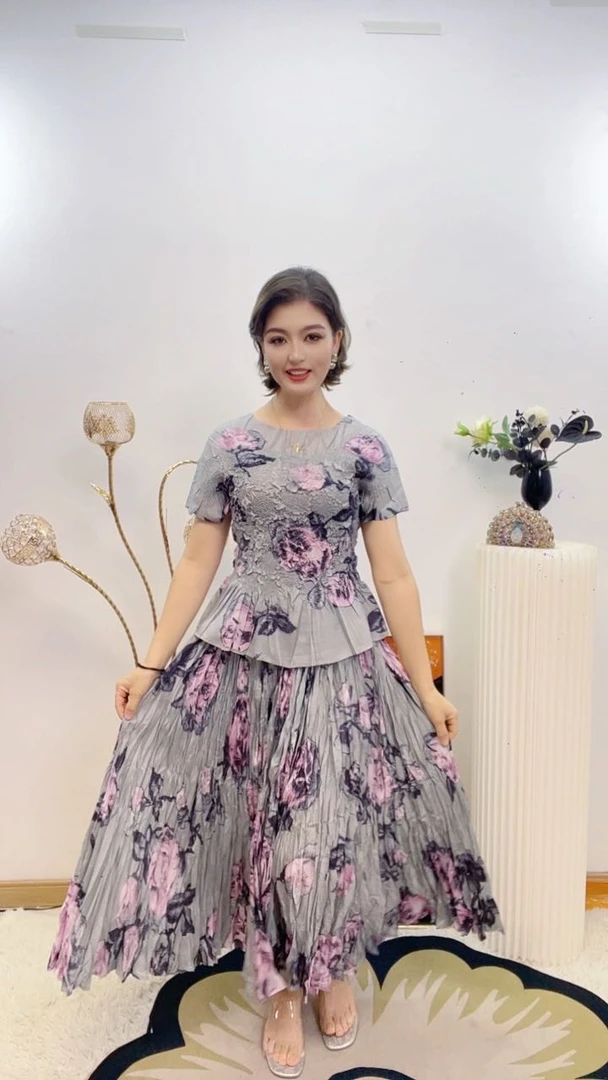 千喜新款三宅褶皱夏季气质