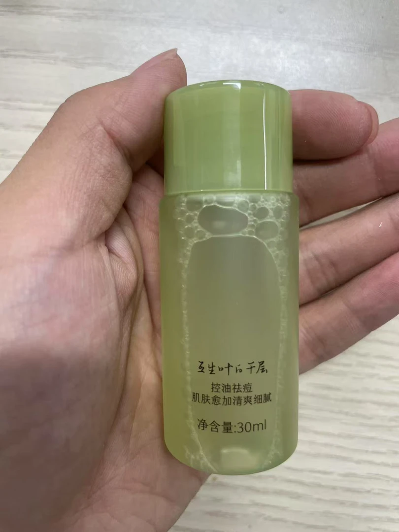 白千清痘控油轻颜细肤水
