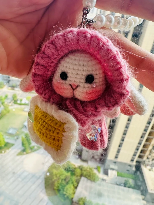 毛线钩针成品超萌晚安兔兔针织钥匙扣挂件