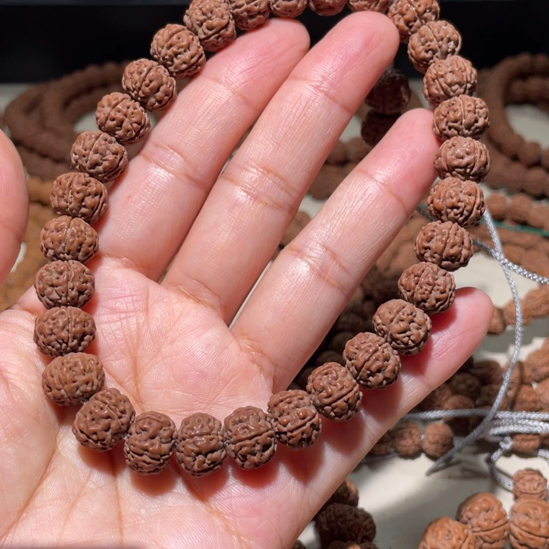 轻***夜金刚菩提吊坠老树王手串11.5