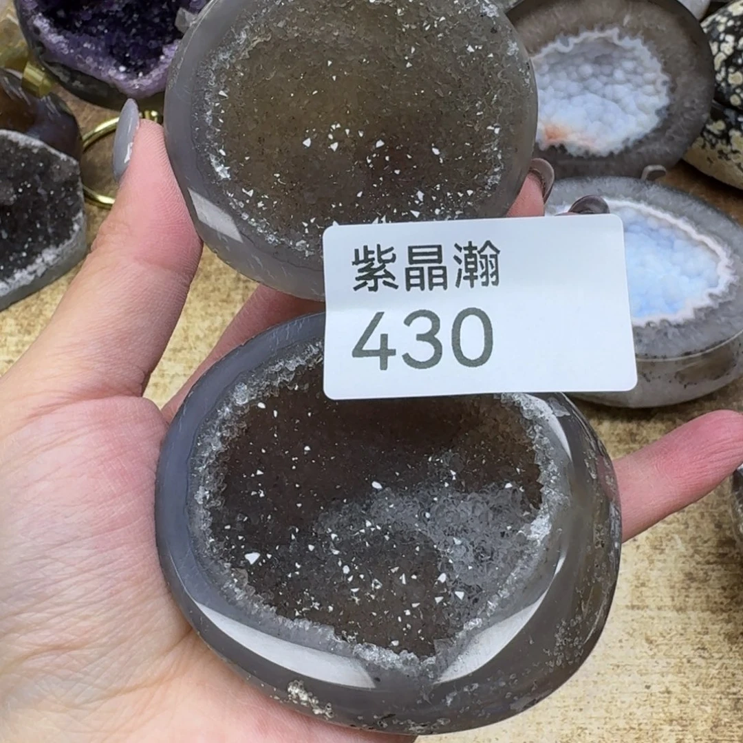 未镶嵌水晶大型摆件（非配饰）