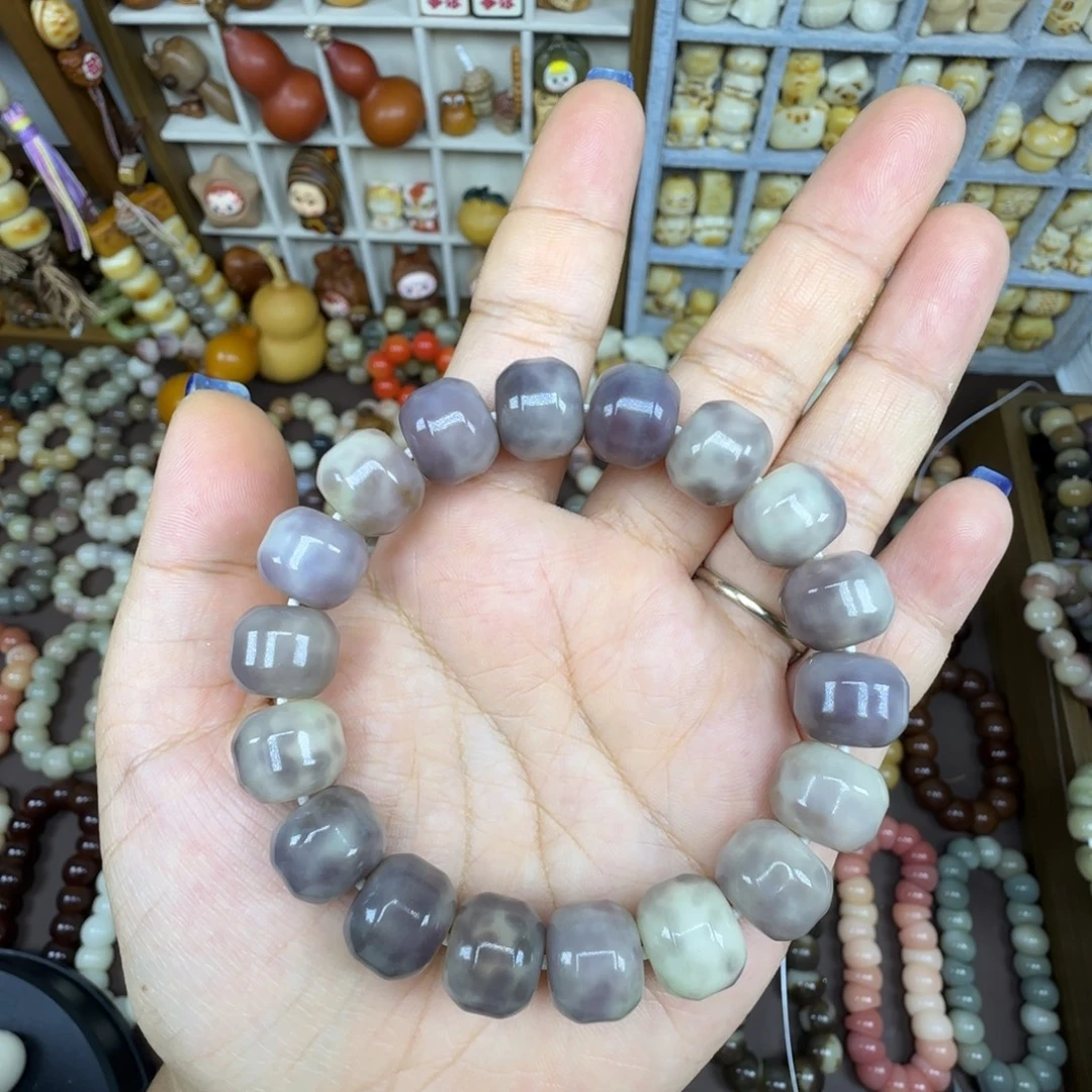 L***f吊坠菩提根/象牙果