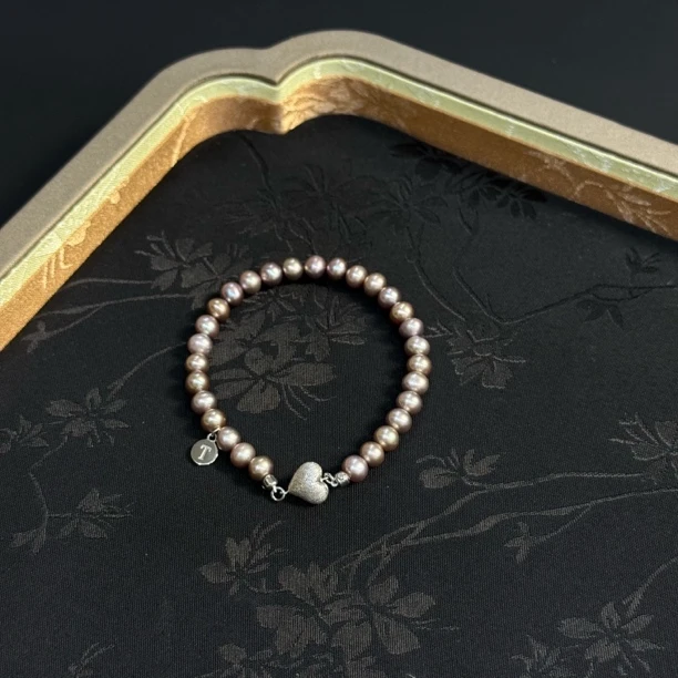 【银河】天然淡水珍珠高贵极光绚丽紫爱心银扣手链G608