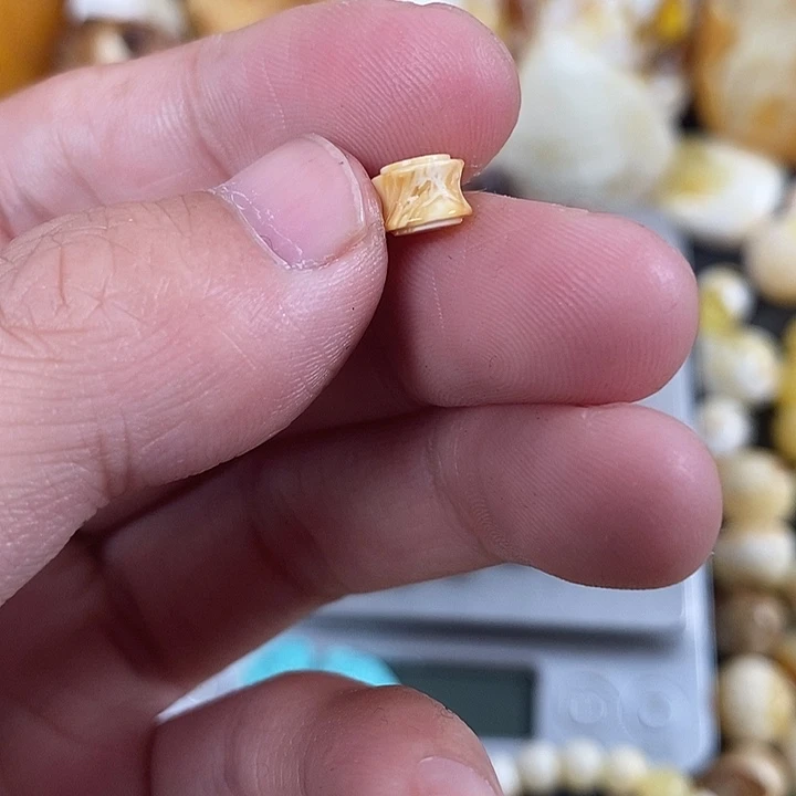 琥珀未镶嵌珠宝奇石我