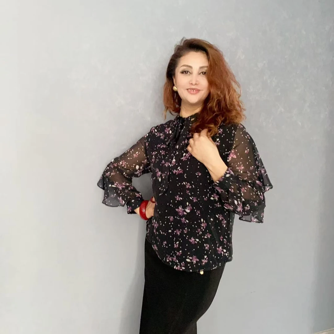 印花夏休闲风碎花衬衫蕾丝显瘦洋气宽松长袖外套衬衣气质打底时尚