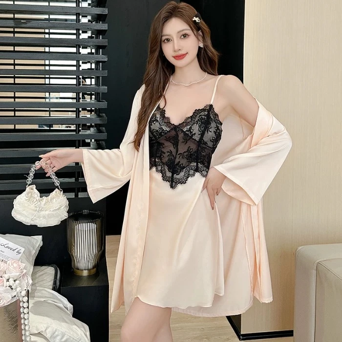 春夏新款性感纯欲薄款长袖设计师款时尚轻奢镂空蕾丝吊带外袍女款