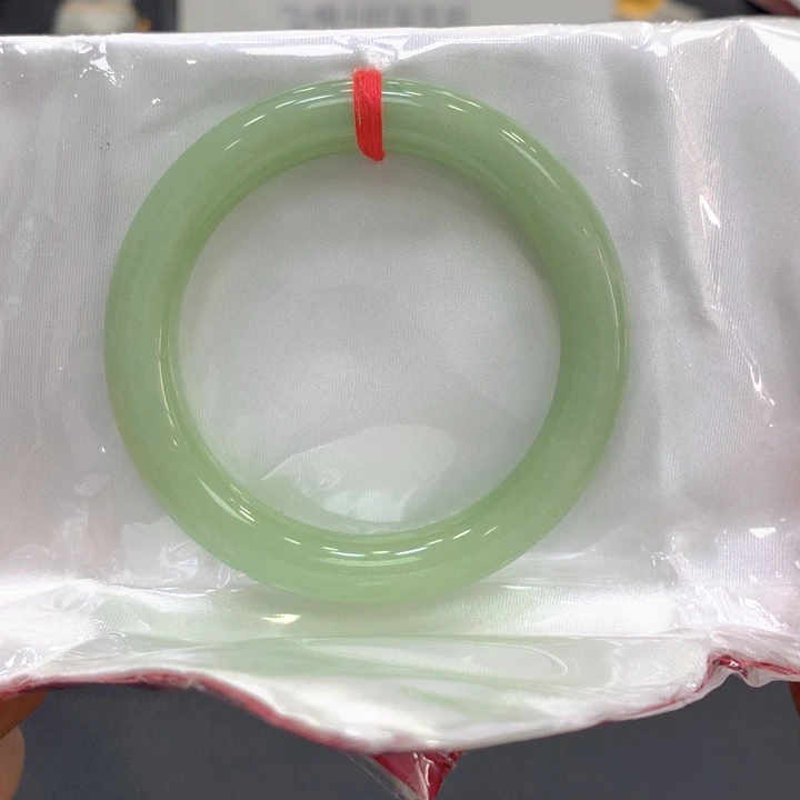 翡翠未镶嵌手镯翡翠60