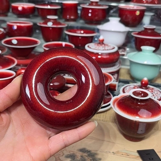 景德镇陶瓷红马坊盖置