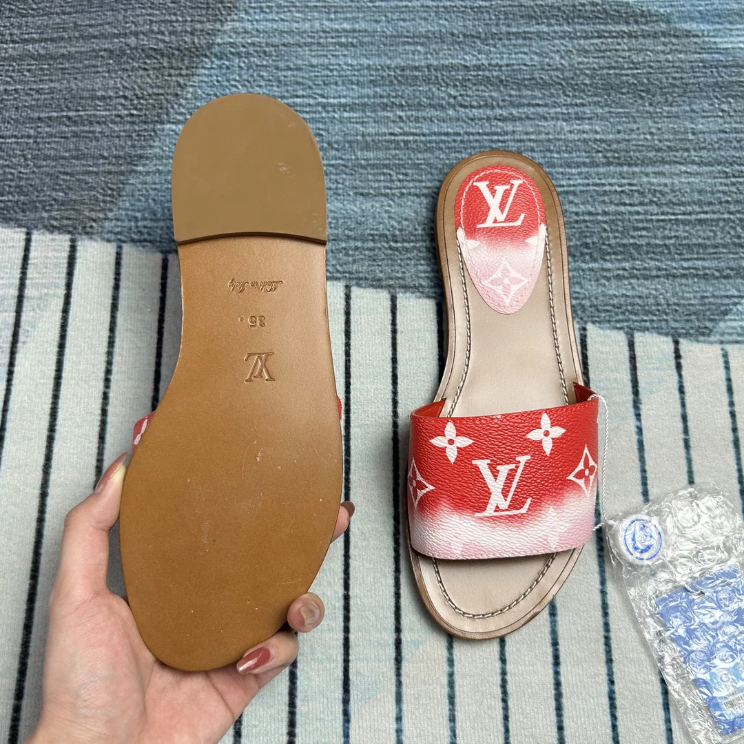 未使用 LouisVuitton/路易威登 路易威登渐变红色拖鞋三五