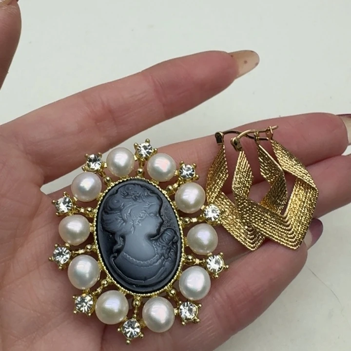 淡水珍珠耳饰未镶嵌