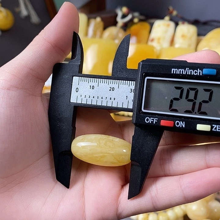 琥珀未镶嵌裸石桶珠