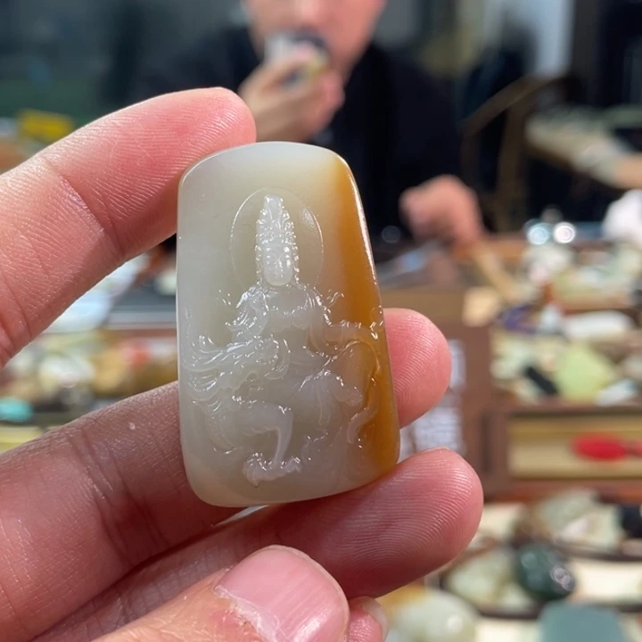 颈饰未镶嵌和田玉