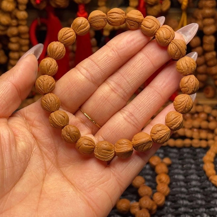 木质类龙纹桃枭手串