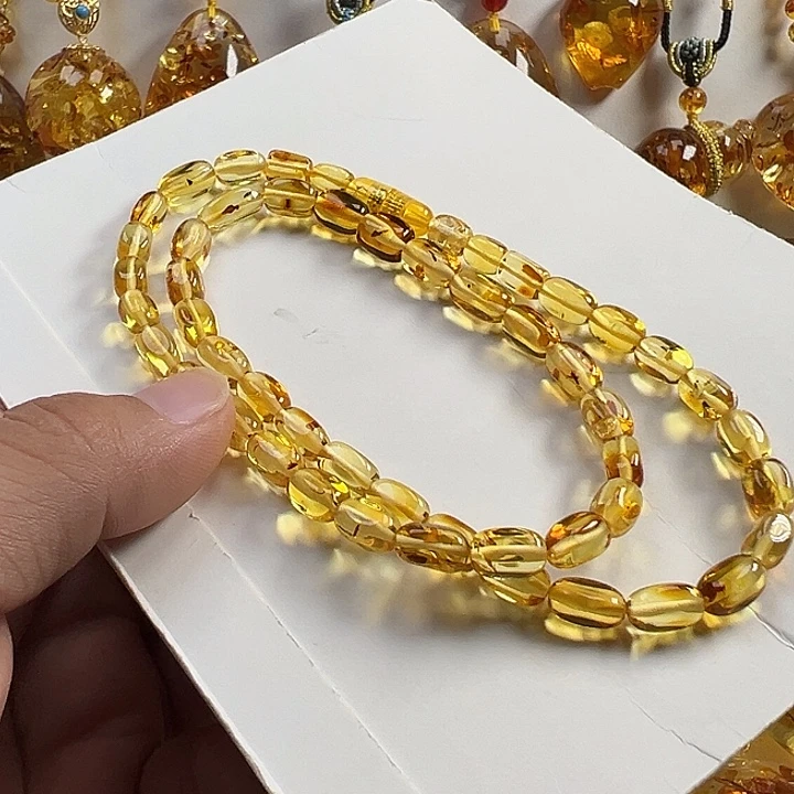 琥珀（花珀）颈饰未镶嵌