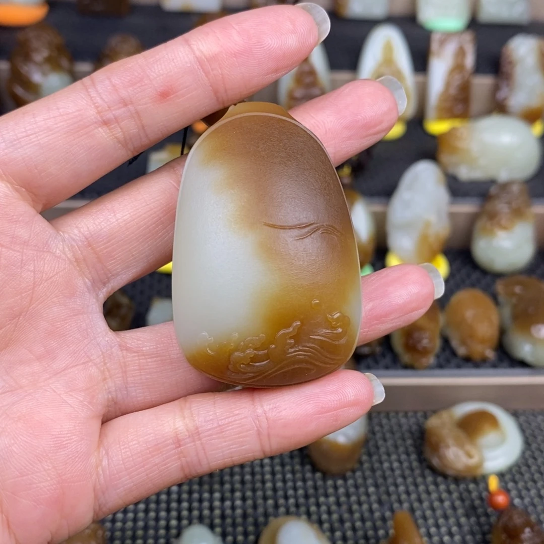 ～***～和田玉未镶嵌颈饰