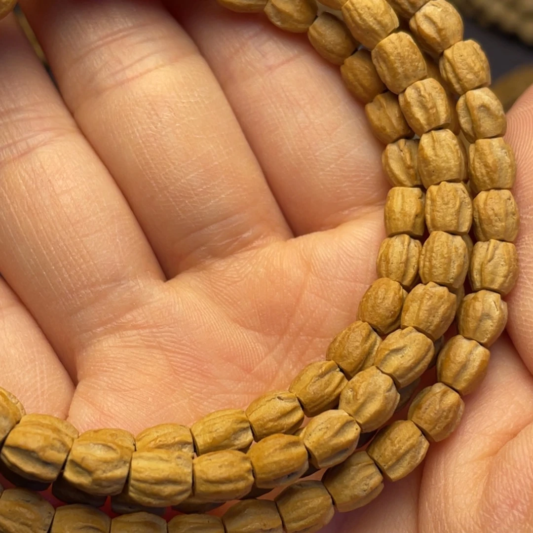 无***相柏香籽/百香籽吊坠