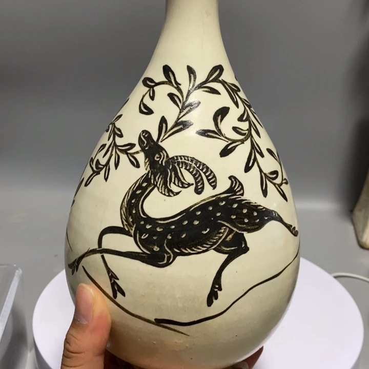 陶瓷瓷周刻花玉壶春