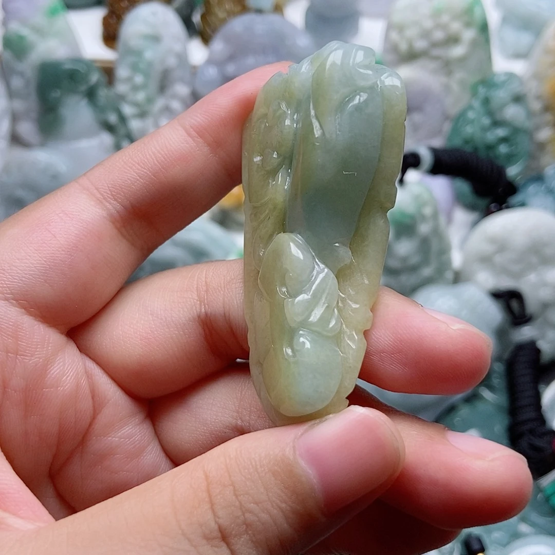 翡翠未镶嵌吊坠(不含链)1
