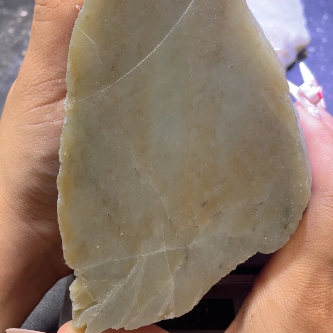 未镶嵌和田玉（糖玉）珠宝半成品