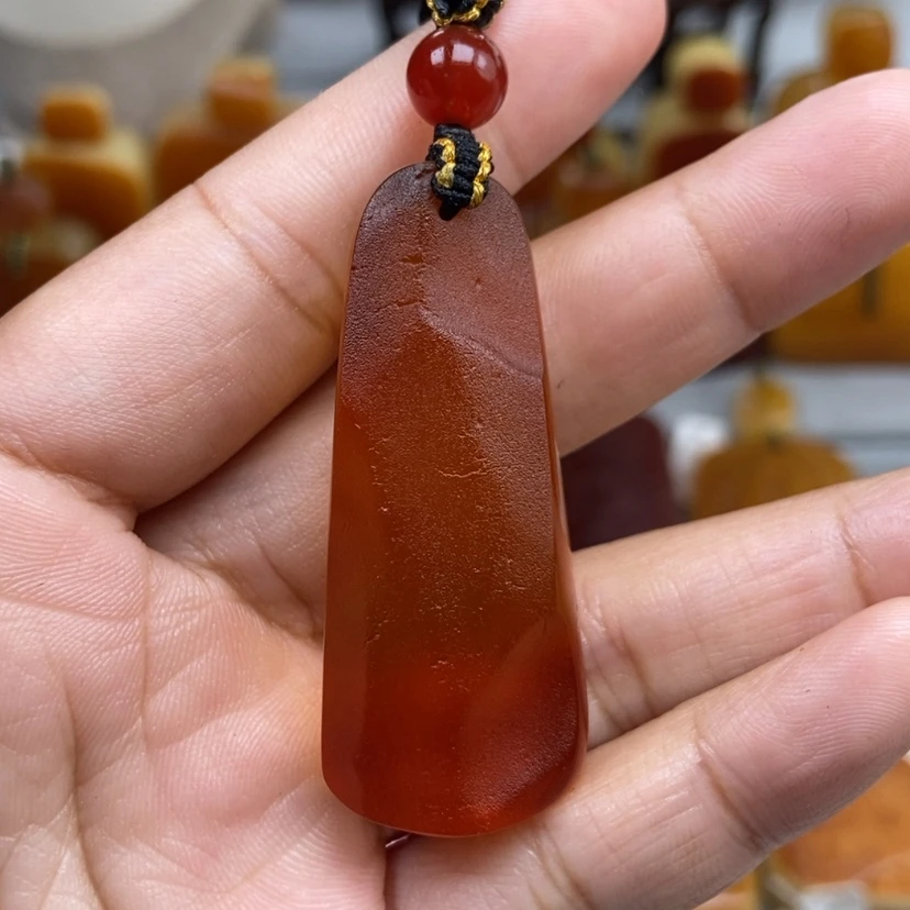 【闪购商品】琥珀颈饰未镶嵌