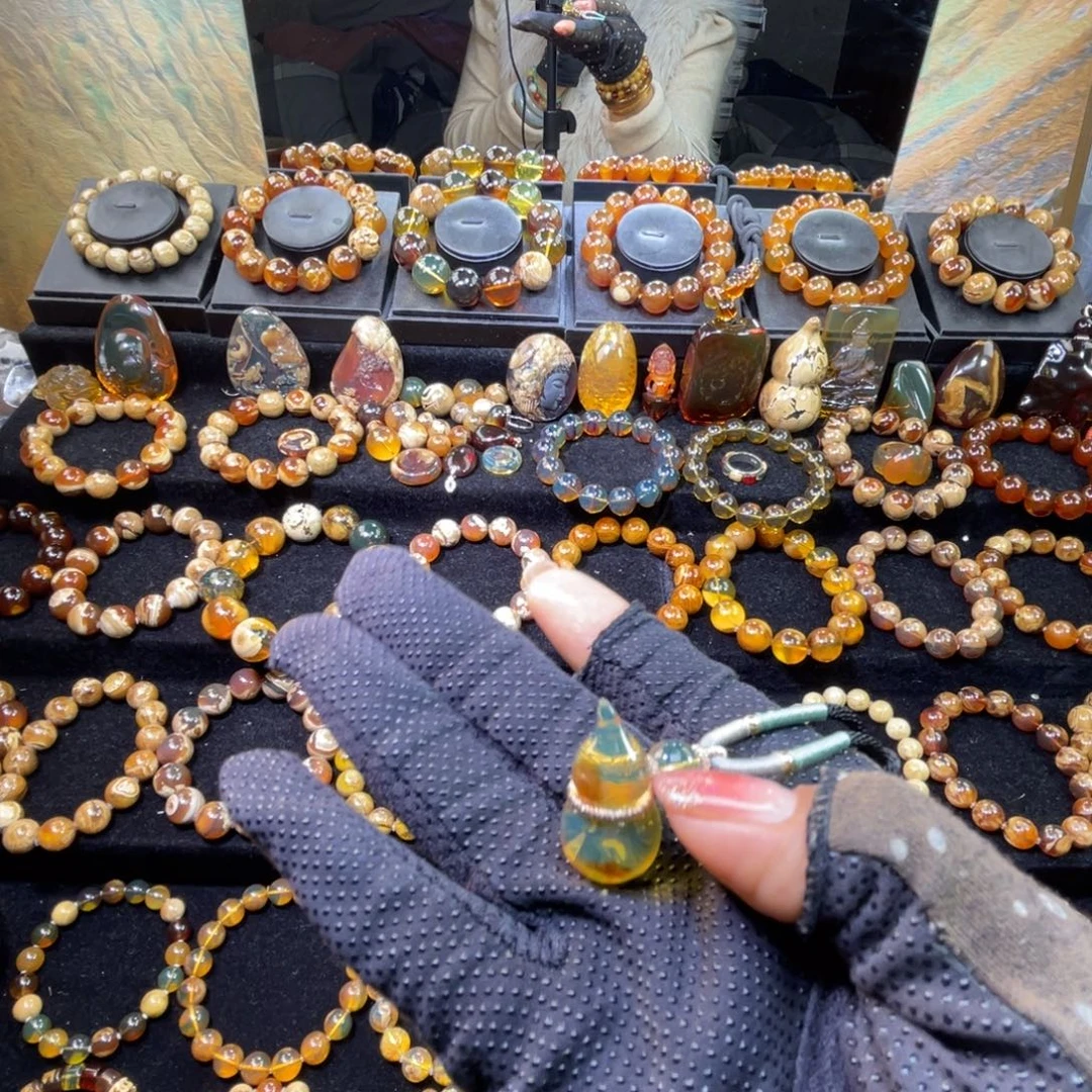 琥珀未镶嵌手串葫芦