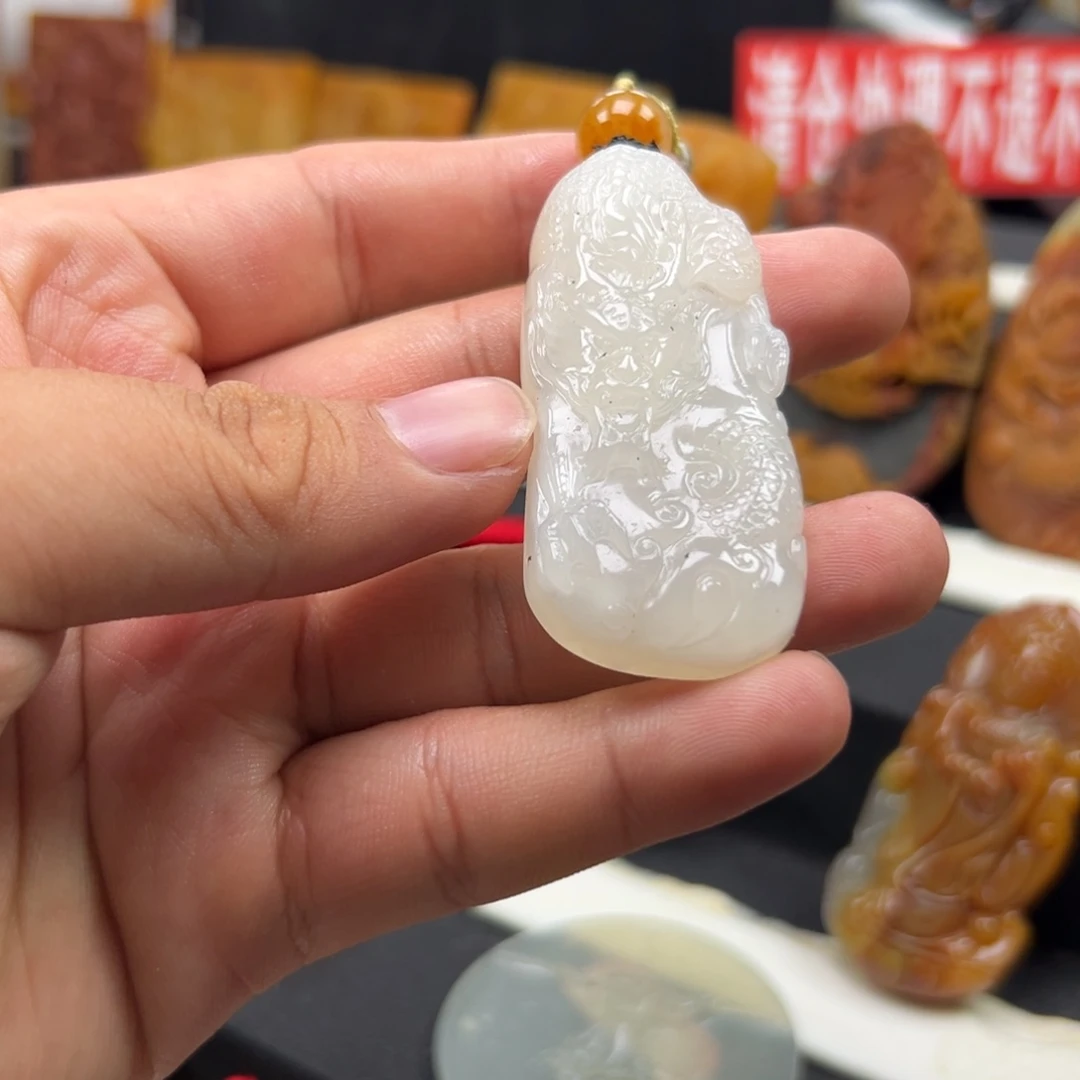 石英质玉（黄龙玉）未镶嵌多样性发货，发其一