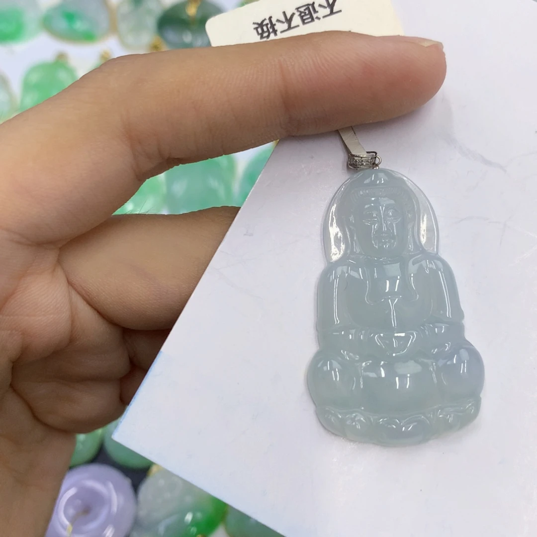 翡翠18K金镶嵌颈饰翡翠