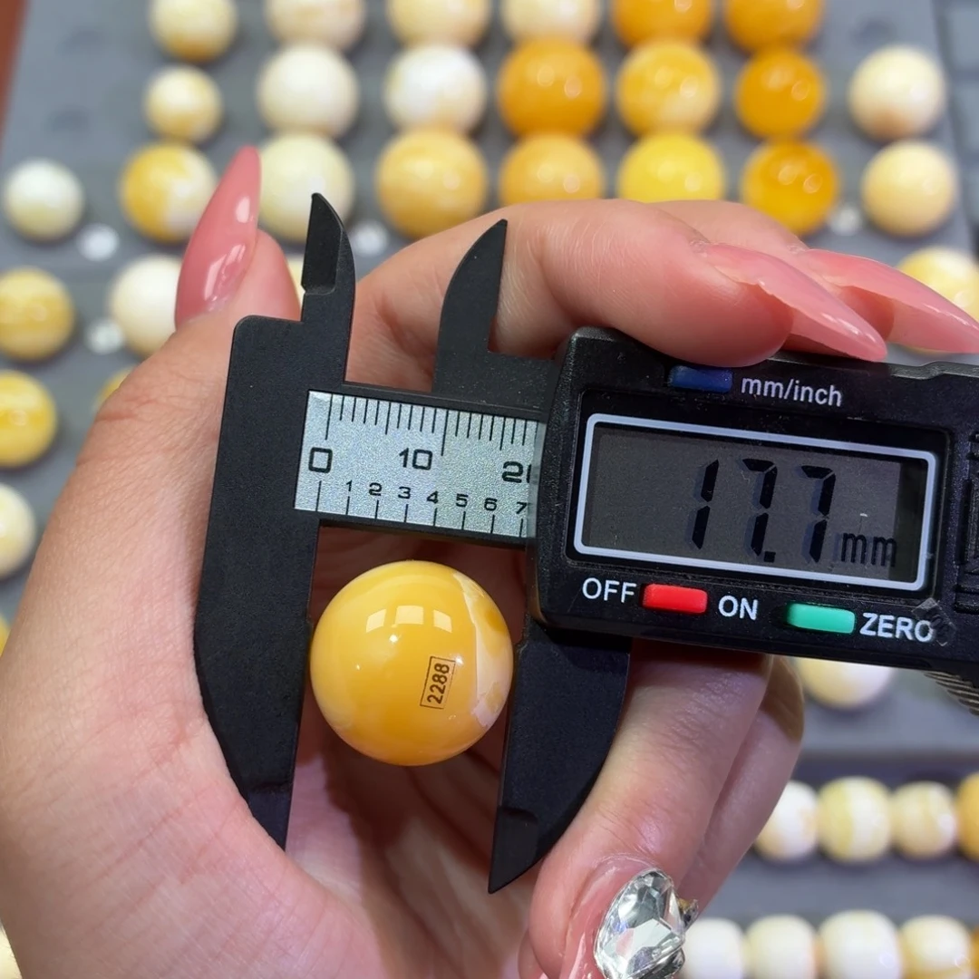 琥珀未镶嵌裸石圆珠