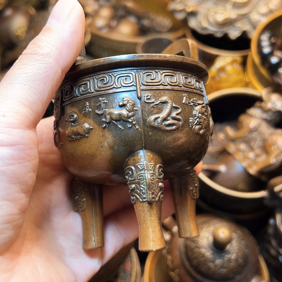 精美铜器工艺品等