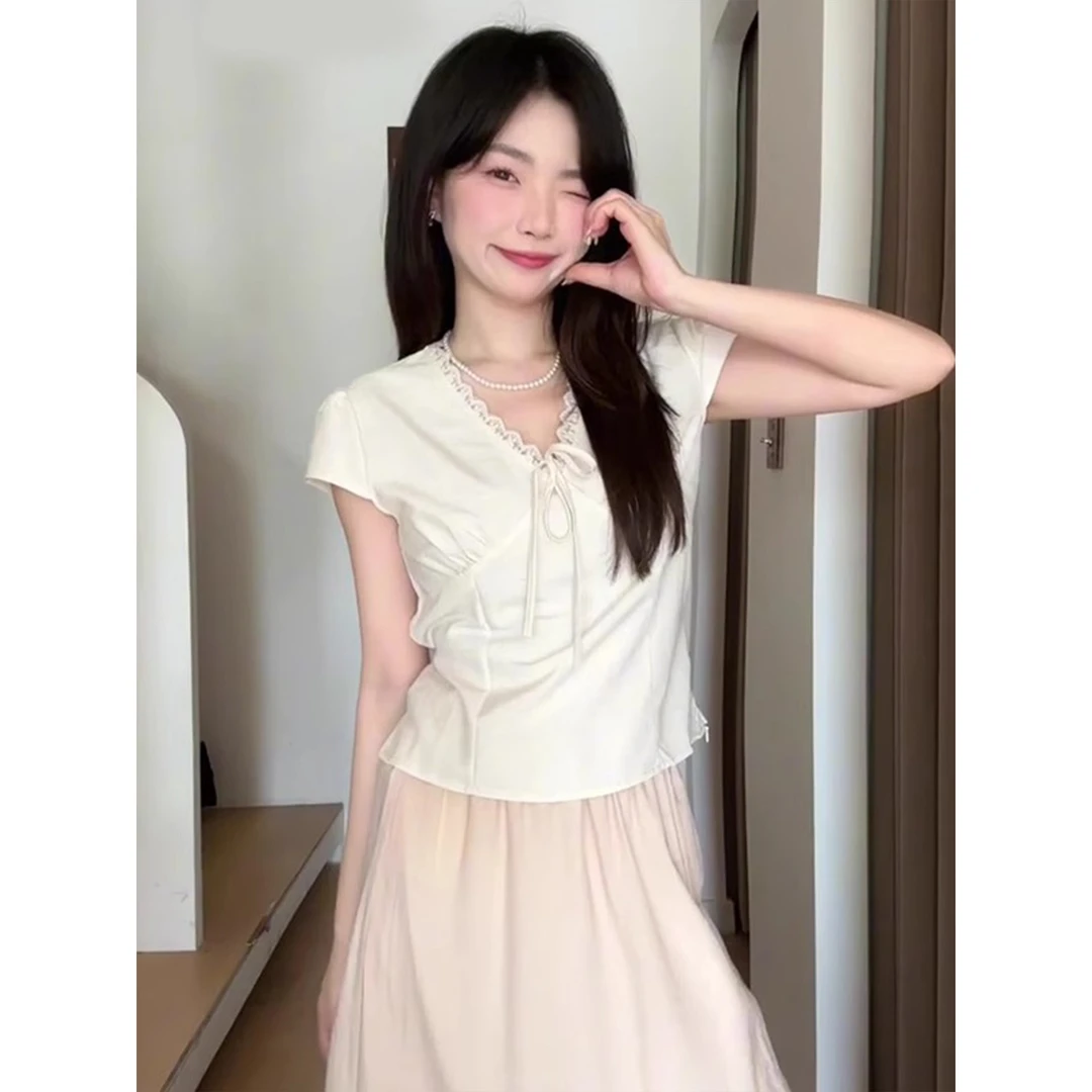 甜美蕾丝花边系带V领短袖衬衫女夏季温柔风减龄高腰半身裙两件套