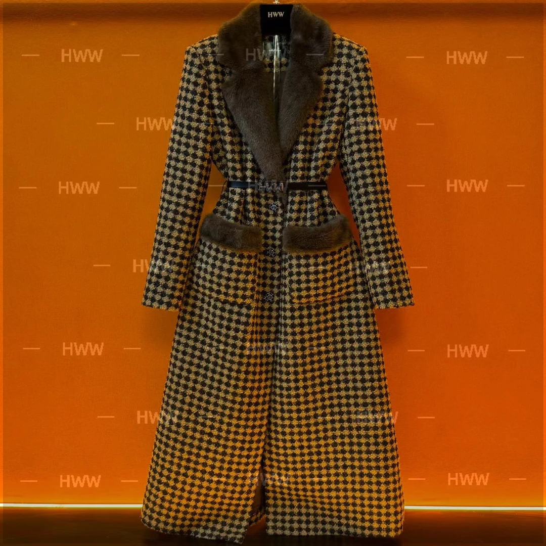 白鹅绒冬季轻奢气质时尚经典设计师赫本风收腰显瘦羽绒服Y234LC04