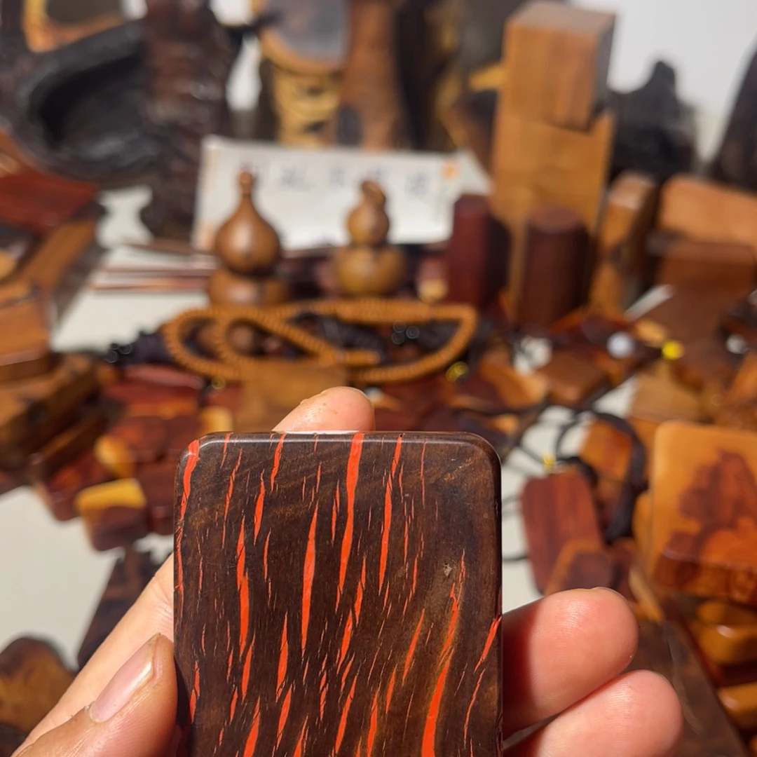 出***尺直播间默认木料1个