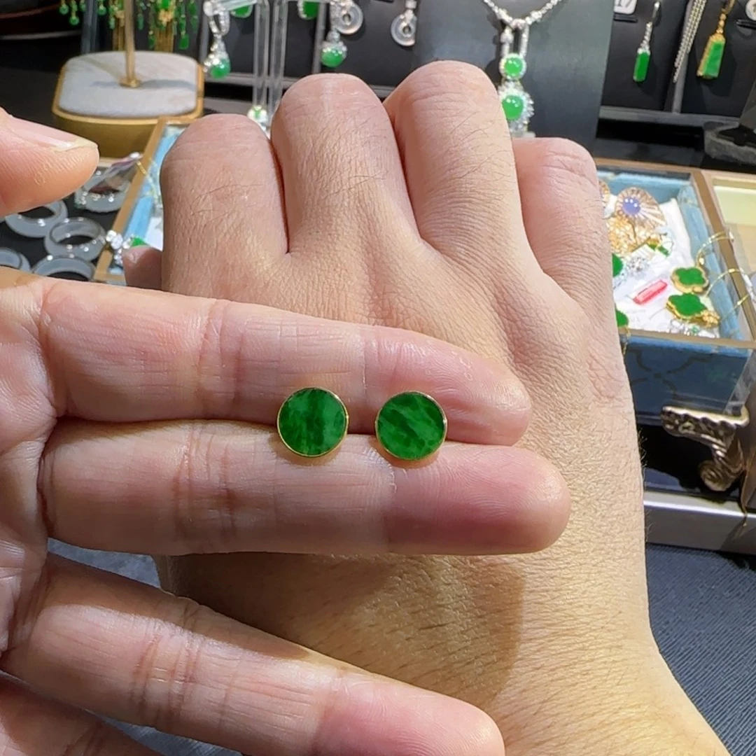 翡翠18K金镶嵌颈饰耳钉