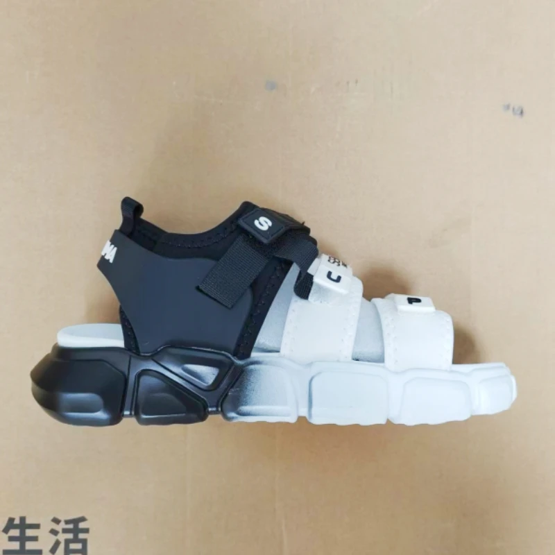 新款潮流夏季时尚休闲运动凉鞋CW250018