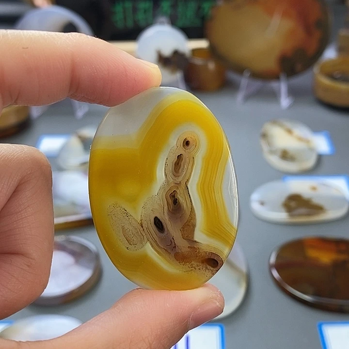 玛瑙/玉髓未镶嵌珠宝半成品11
