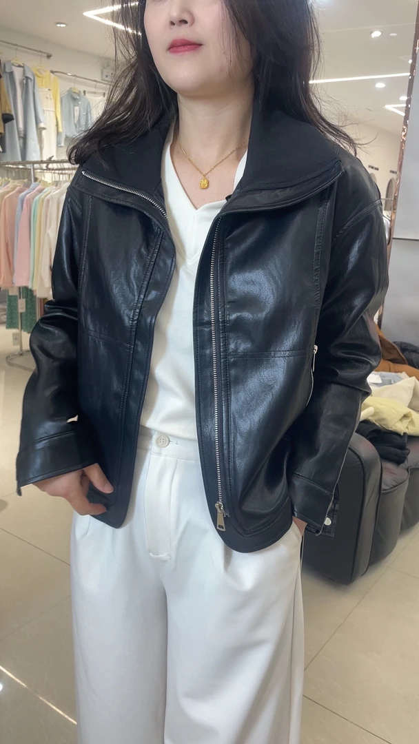 皮衣宽松型时尚百搭短款春秋女装春季上衣2025年春季皮夹克