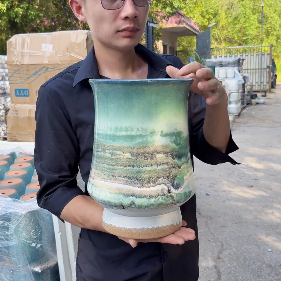 紫砂花盆口20高30（一个束腰水墨画绿