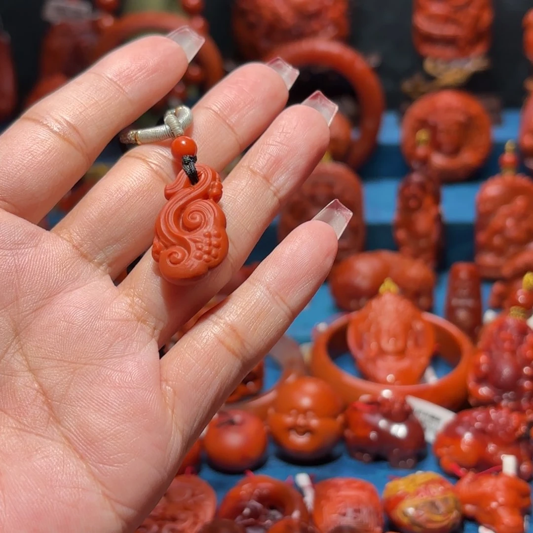 未镶嵌雕刻南红玛瑙