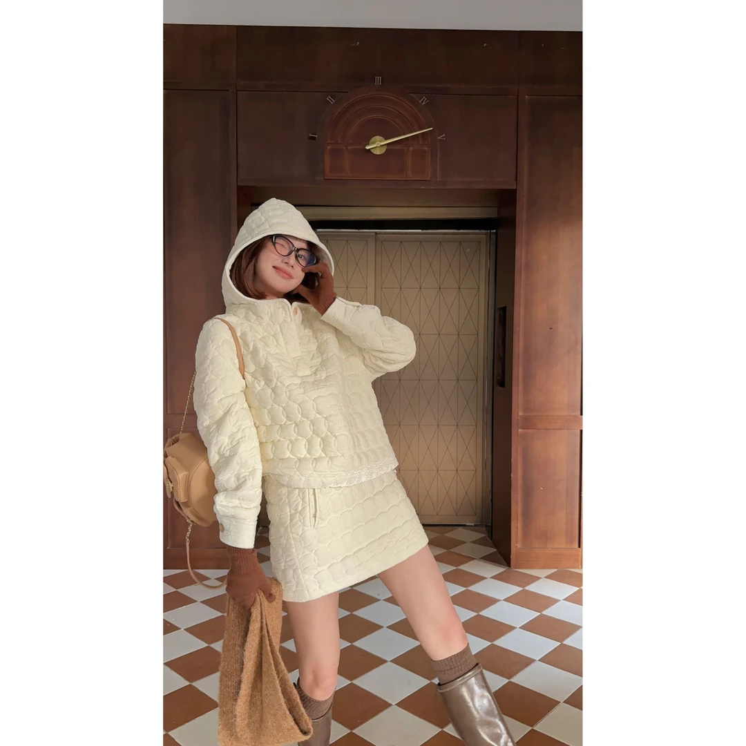 【芝士Cheese】林荫道欧尼 夹棉时尚加厚冬季上衣半裙套装