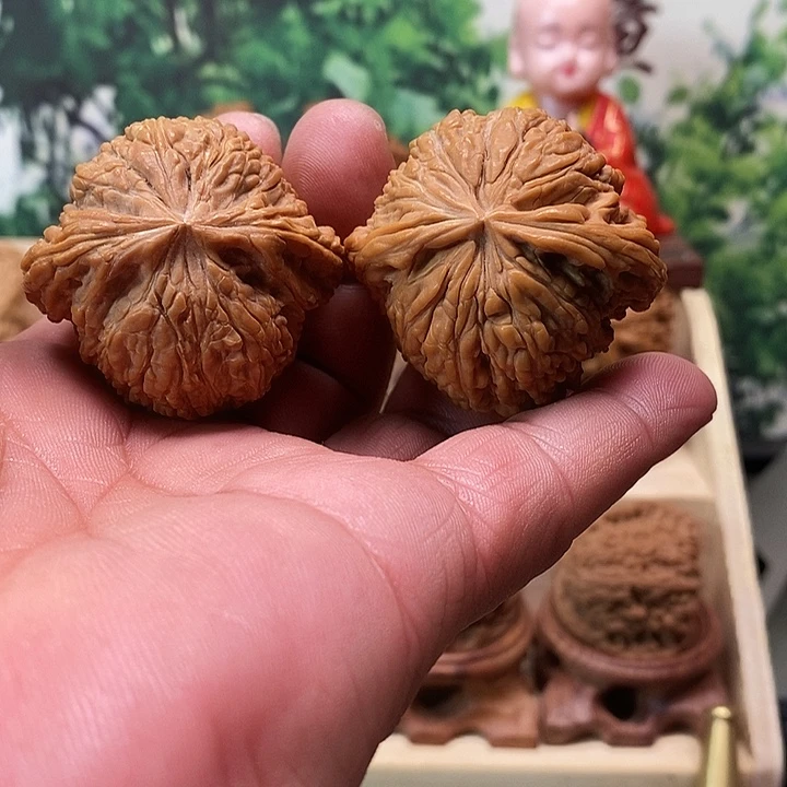 文玩核桃吊坠多**饨拉丝酒杯底团子