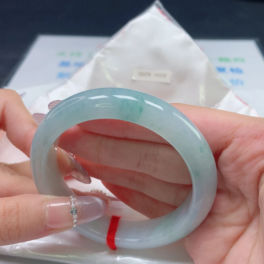 翡翠手镯未镶嵌小*豆圈口5455