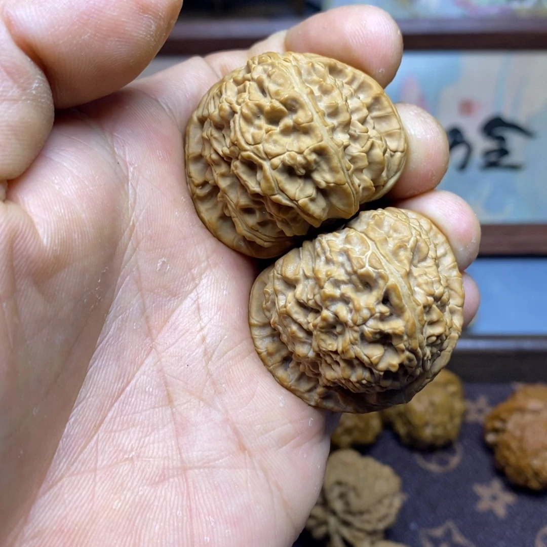 高***?瑞麟文玩核桃手把件