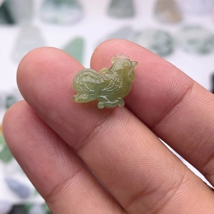 ****饼吊坠(不含链)未镶嵌翡翠