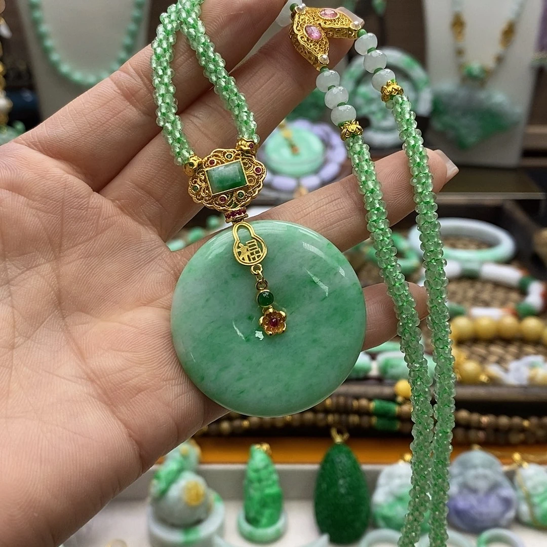 翡翠未镶嵌颈饰天然