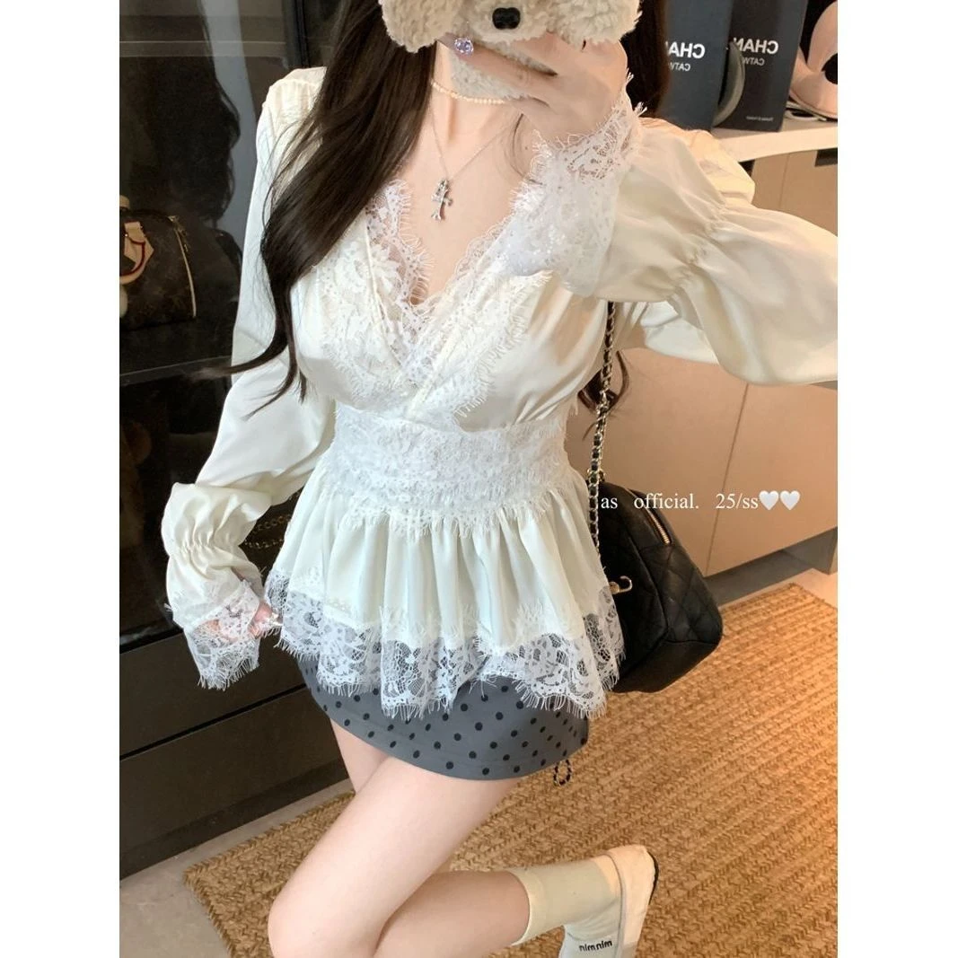温柔重工拼接蕾丝喇叭袖衬衫女春季2025新款收腰气质显瘦花边上衣
